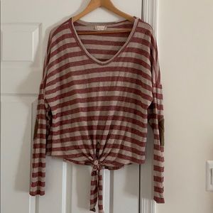 Long Sleeved Stripped Tie-Bottom Blouse